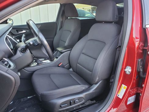 Used 2021 Chevrolet Malibu RS image 24