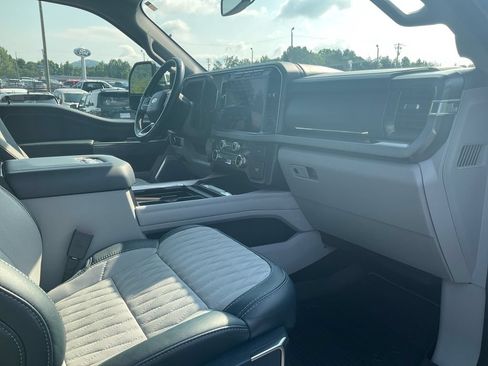 Used 2024 Ford F250 Limited w/ FX4 Off-Road Package AWD/4WD image 11