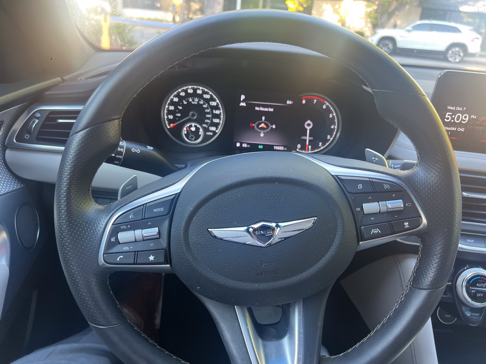 Used 2023 Genesis G70 3.3T w/ Sport Prestige Package RWD image 23