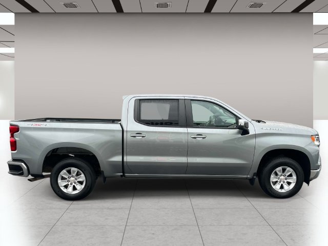 Used 2025 Chevrolet Silverado 1500 LT AWD/4WD image 2