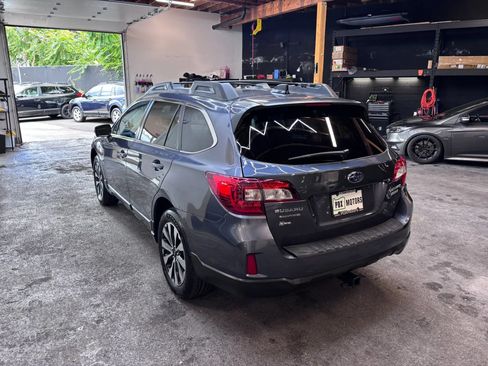 Used 2016 Subaru Outback 2.5i Limited AWD/4WD image 5