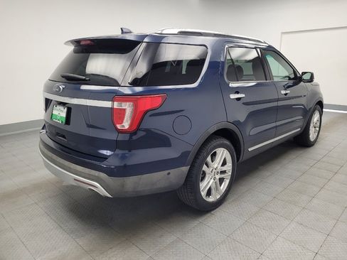 Used 2017 Ford Explorer Limited w/ Equipment Group 301A FWD image 9