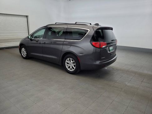 Used 2021 Chrysler Voyager Lxi FWD image 3