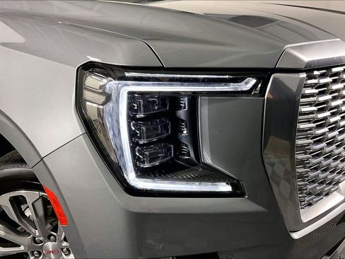 Used 2023 GMC Yukon Denali image 42