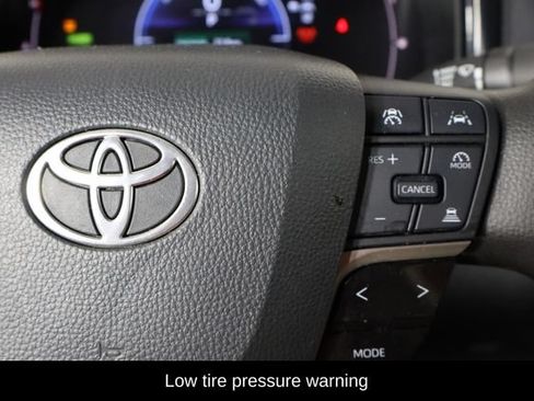 Used 2025 Toyota Camry LE FWD image 8