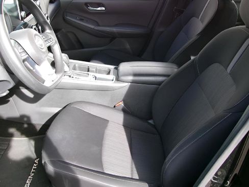 Used 2024 Nissan Sentra SV image 13