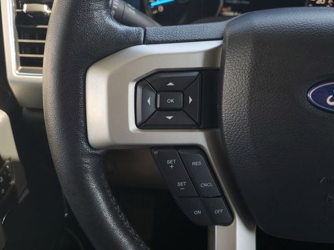 Used 2019 Ford F150 Lariat image 25