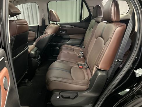 Used 2025 Honda Pilot Elite image 22