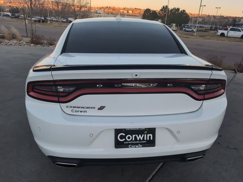 Used 2018 Dodge Charger GT image 7