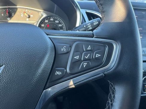 Used 2024 Chevrolet Equinox LT w/ Driver Convenience Package image 17