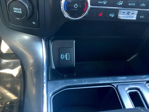 Used 2022 Ford F150 XLT w/ Equipment Group 302A High image 34