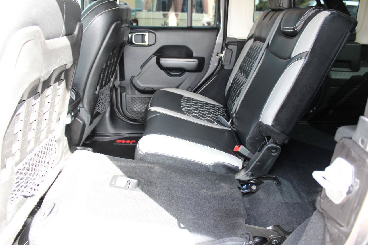 Used 2018 Jeep Wrangler Unlimited Rubicon AWD/4WD image 64