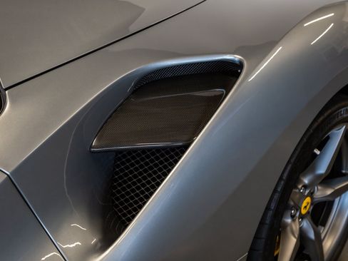 Used 2018 Ferrari 488 Spider RWD image 31