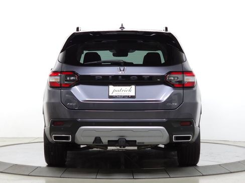 Used 2025 Honda Pilot Elite image 6