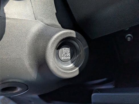 New 2026 RAM ProMaster 2500 w/ Quick Order Package 22G SLT image 18