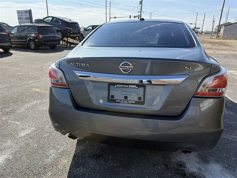 Used 2015 Nissan Altima 2.5 SL w/ Technology Package image 4