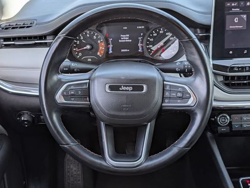 Used 2022 Jeep Compass Limited AWD/4WD image 13
