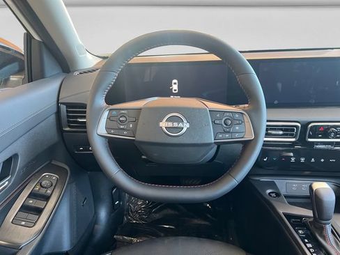 New 2026 Nissan Sentra SR w/ SR Premium Package FWD image 13
