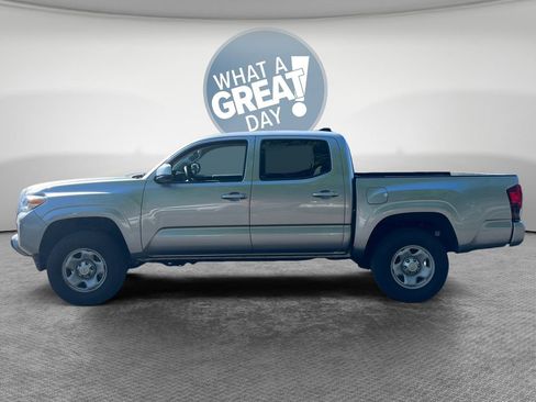 Used 2023 Toyota Tacoma SR image 7