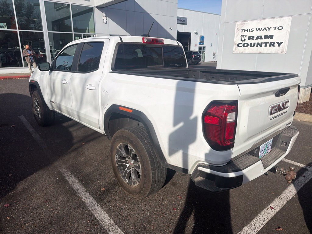 Used 2025 GMC Canyon AT4 w/ AT4 Premium Package AWD/4WD image 6