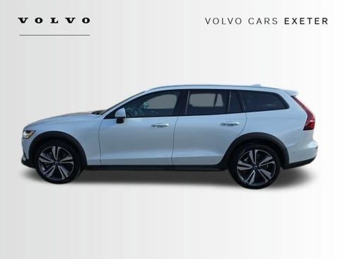New 2026 Volvo V60 B5 Cross Country Plus w/ Protection Package Premier image 4