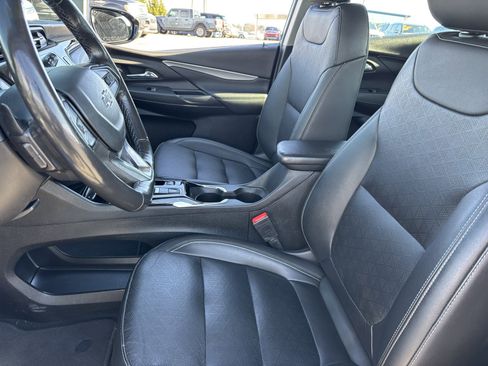 Used 2022 Chevrolet Bolt LT w/ Infotainment Package image 19