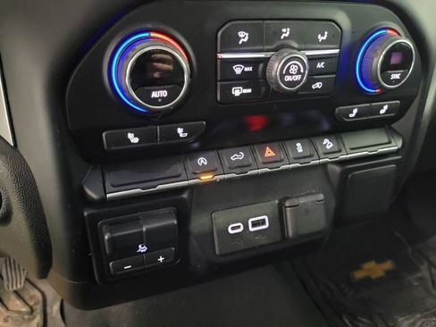 Used 2021 Chevrolet Silverado 1500 RST w/ Z71 Off-Road Package image 32