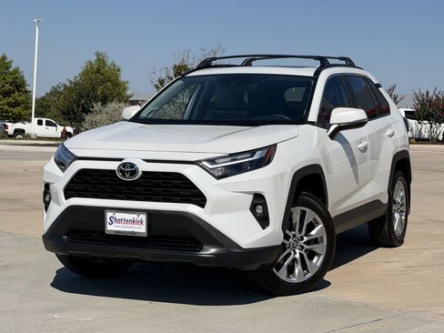 Used 2024 Toyota RAV4 XLE Premium w/ Weather Package FWD image 2