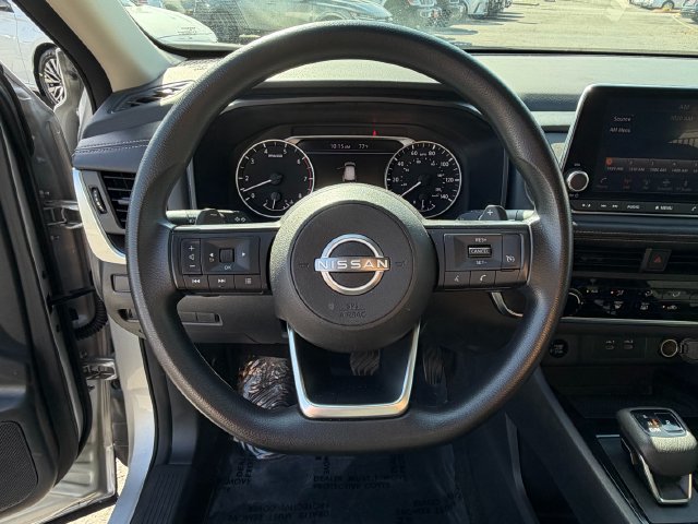Used 2024 Nissan Rogue S AWD/4WD image 17