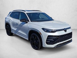 New 2026 Volkswagen Tiguan SE R-Line video 3