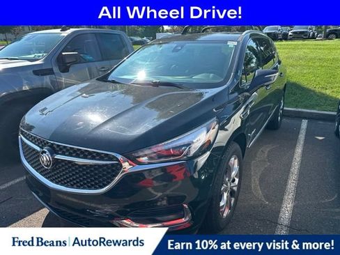 Used 2019 Buick Enclave Avenir w/ Avenir Technology Package AWD/4WD image 2
