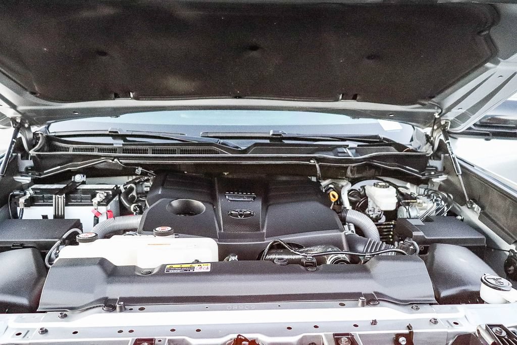 Used 2024 Toyota Tundra Limited w/ TRD Off-Road Package AWD/4WD image 30