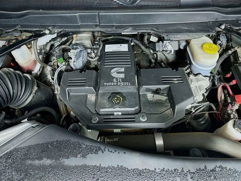 Used 2022 RAM 2500 Laramie w/ Chrome Appearance Group AWD/4WD image 31
