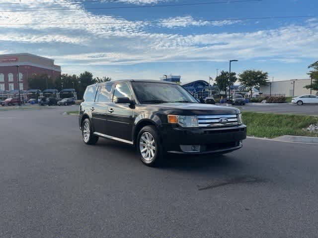 Used 2011 Ford Flex SEL w/ Rapid Spec Order Code FWD image 3