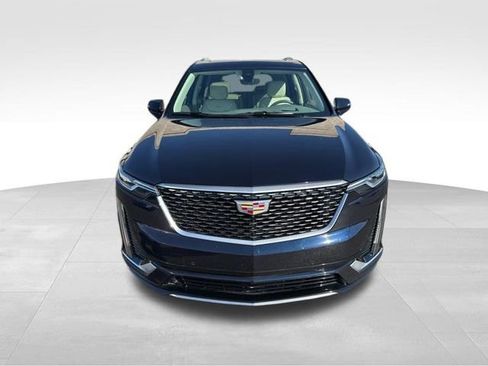 Certified 2022 Cadillac XT6 Premium Luxury w/ Technology Package image 2