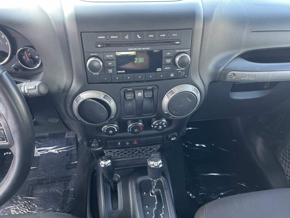 Used 2014 Jeep Wrangler Sport w/ Quick Order Package 24S AWD/4WD image 17