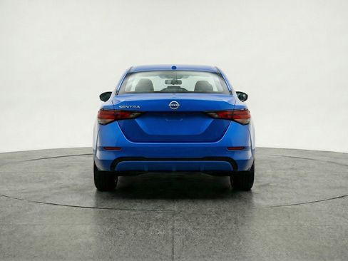 Used 2025 Nissan Sentra SV image 7