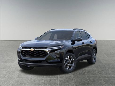 New 2026 Chevrolet Trax LT w/ Driver Confidence Package FWD image 7