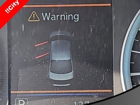 Used 2019 Nissan Sentra SV w/ Special Edition Package image 5