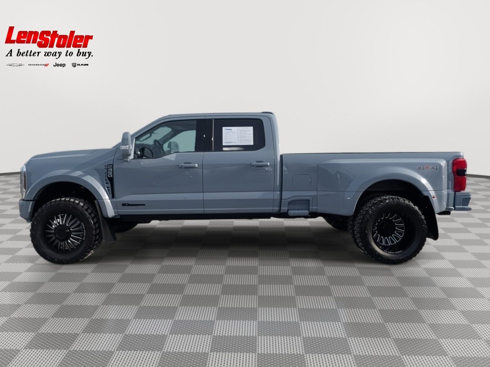 Used 2026 Ford F450 Lariat AWD/4WD image 2