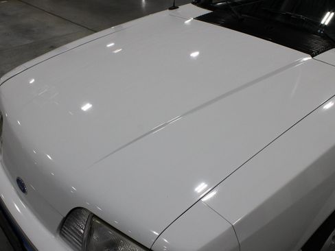Used 1988 Ford Mustang GT RWD image 31