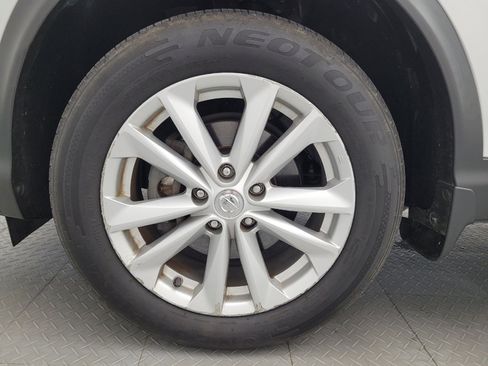 Used 2018 Nissan Rogue Sport S w/ S Appearance Package FWD image 31