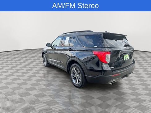 Used 2023 Ford Explorer XLT w/ Equipment Group 202A image 7