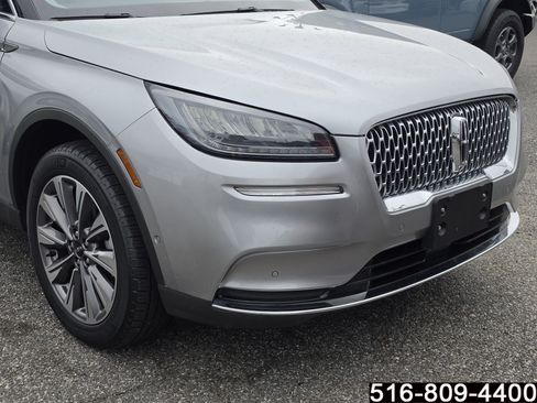 Used 2022 Lincoln Corsair Reserve w/ Equipment Group 201A AWD/4WD image 2