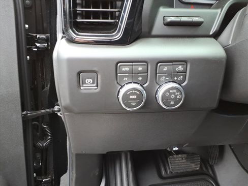 New 2026 GMC Sierra 1500 AT4 w/ AT4 Premium Package image 11