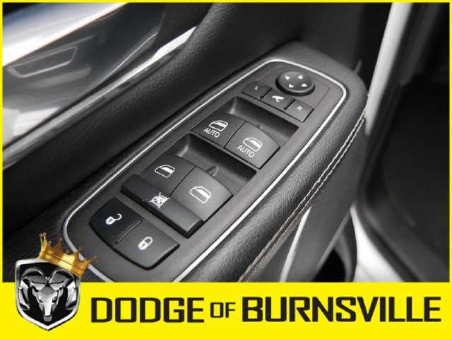 Used 2023 RAM 1500 Laramie AWD/4WD image 19