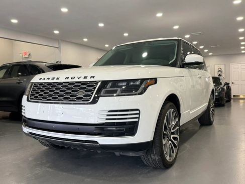 Used 2018 Land Rover Range Rover HSE image 3