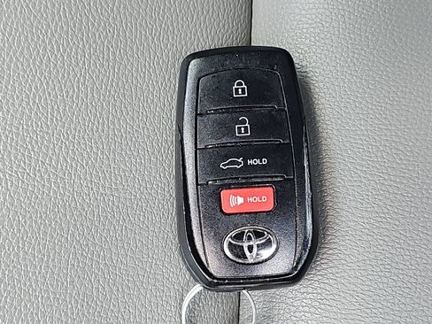 Used 2025 Toyota Camry SE w/ Convenience Package FWD image 37