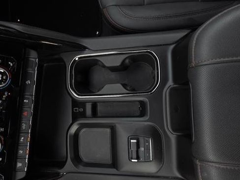 Used 2024 GMC Sierra 2500 AT4 w/ AT4 Premium Plus Package image 44