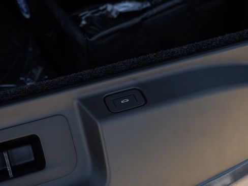 New 2026 Land Rover Range Rover SE AWD/4WD image 67